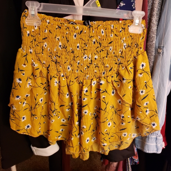 NWT Zaful High-waisted Shorts - Picture 1 of 4